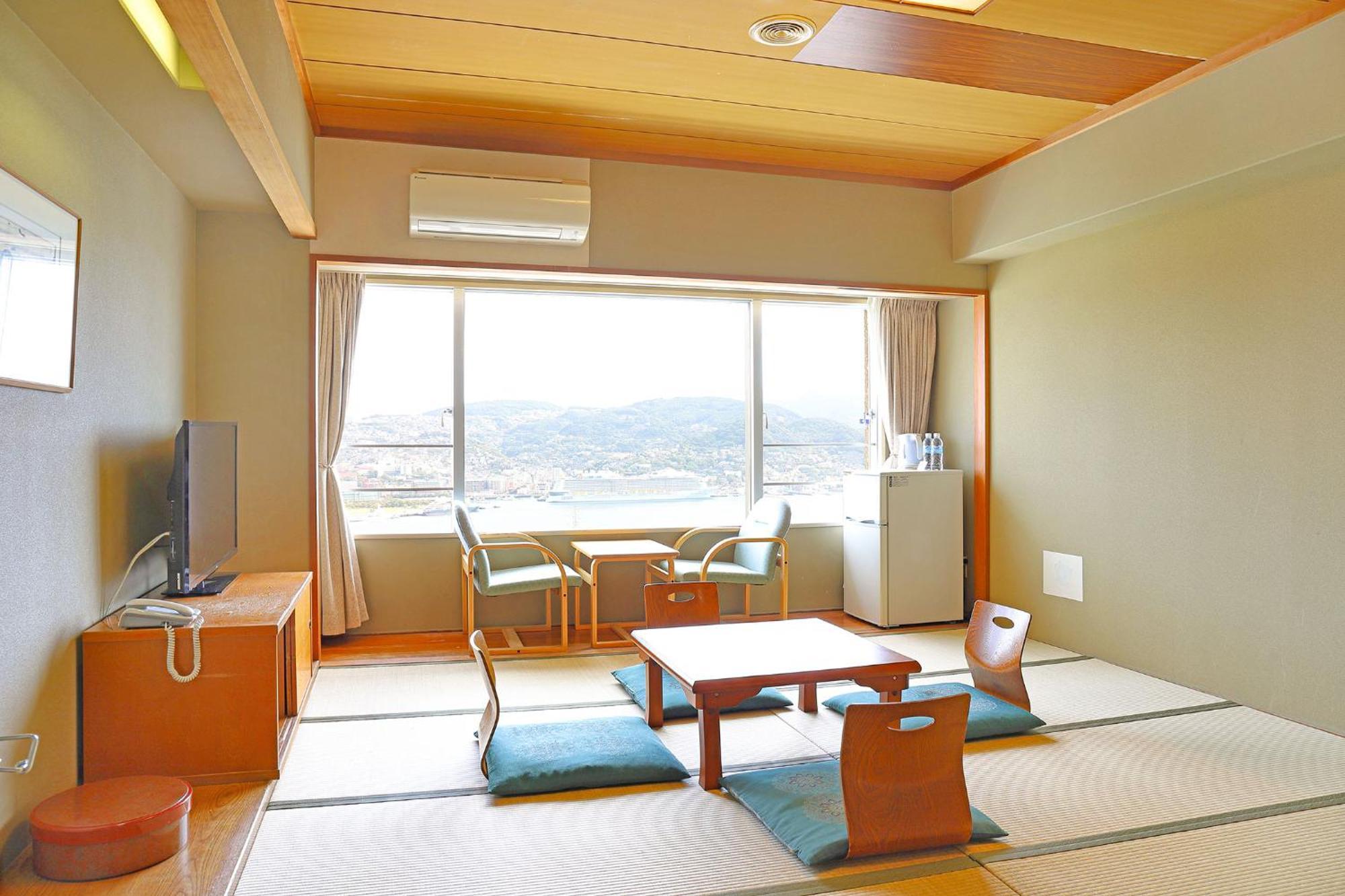 Ooedo Onsen Monogatari Nagasaki Hotel Seifu מראה חיצוני תמונה