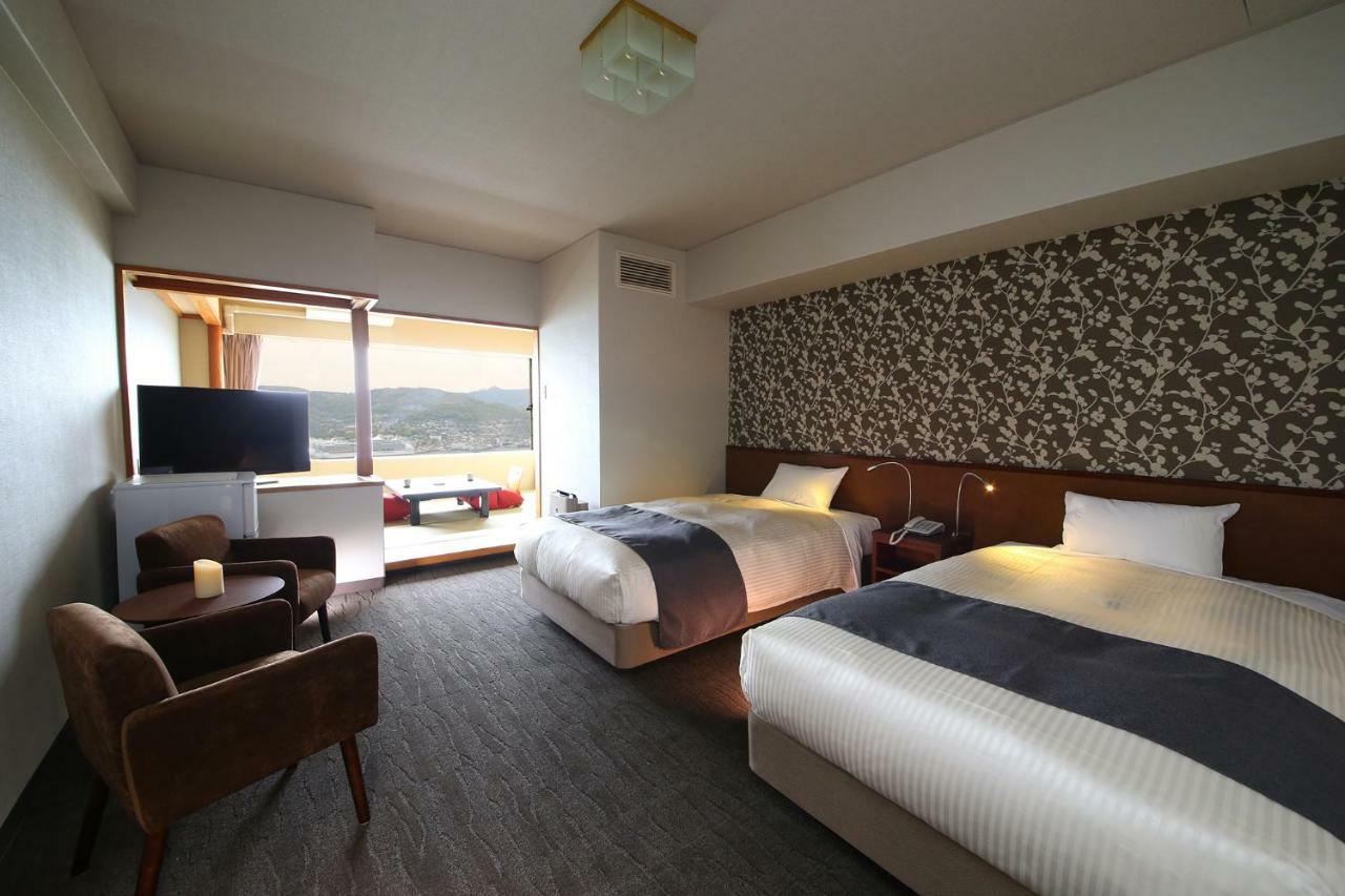 Ooedo Onsen Monogatari Nagasaki Hotel Seifu מראה חיצוני תמונה